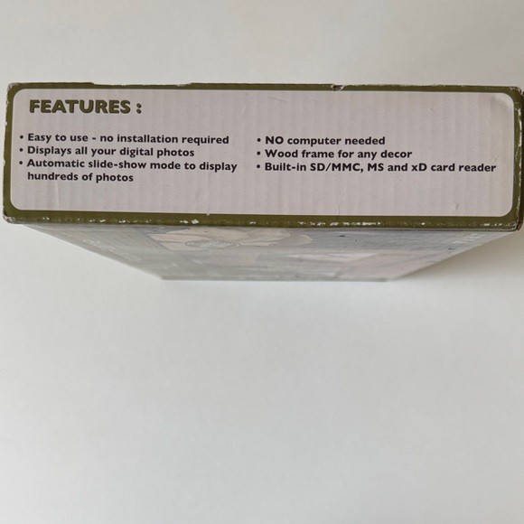 Digital Picture Frame with Wood Finish - Picture 3 of 6